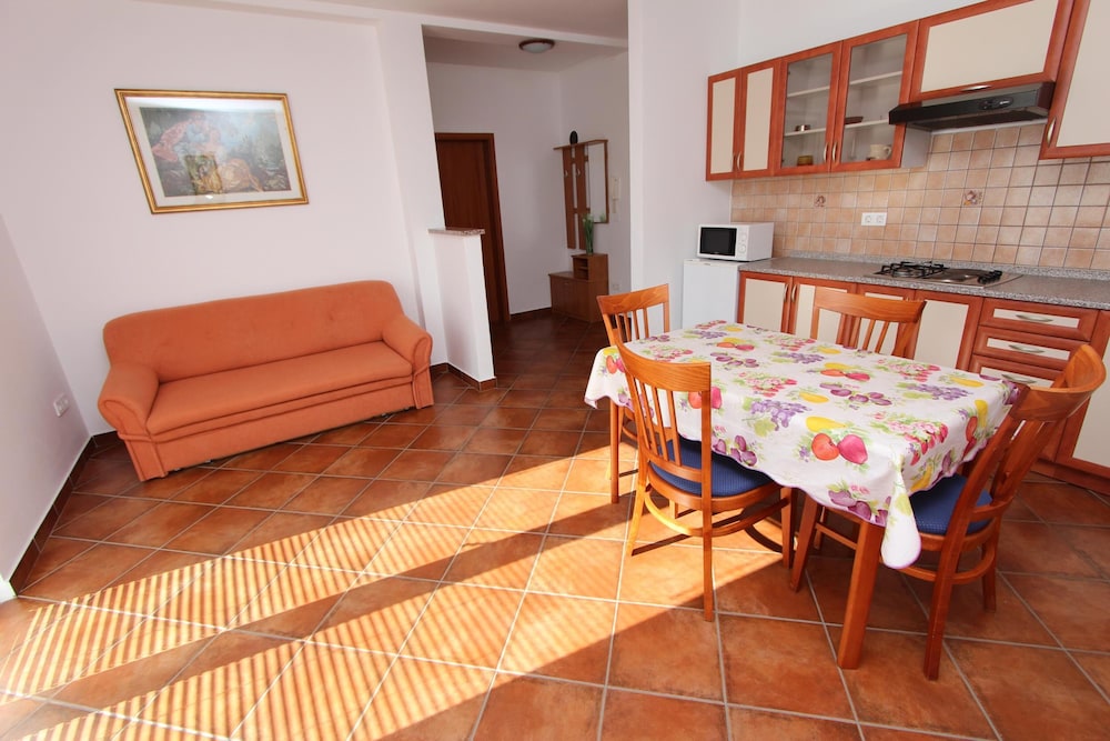Apartments Elida — 4-Star Luxury Hotel in Rovinj, Croatia