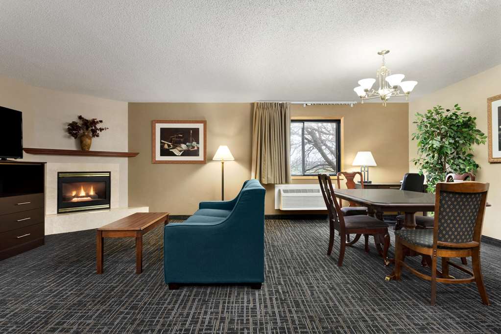 Baymont by Wyndham Sioux Falls West Sioux Near Airport - photo 19
