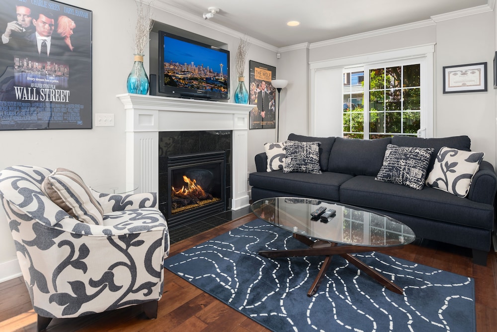 Seattle Vacation Home: The Great Wall — 4-Star Luxury Hotel in Seattle, United States