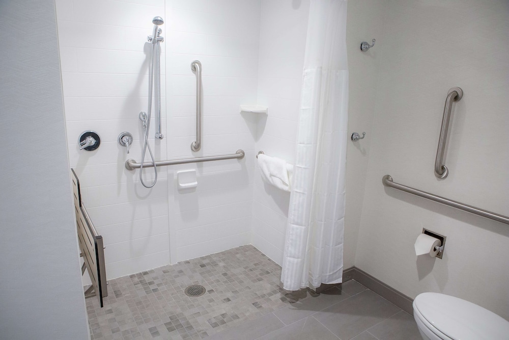 Hilton Garden Inn Corning Downtown - photo 16