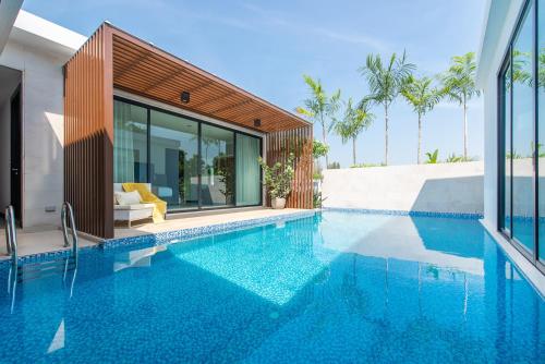 Movenpick Residences 3 Bedroom Pool Villa Beach Access Na Jomtien Pattaya — 5-Star Luxury Hotel in Pattaya, Thailand
