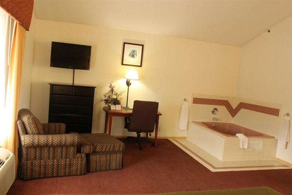 Portofino Beach Inn - photo 4