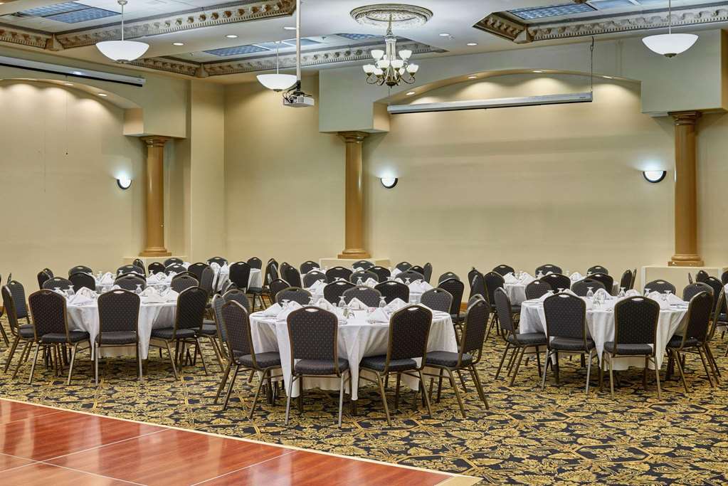 Radisson Hotel El Paso Airport - photo 17