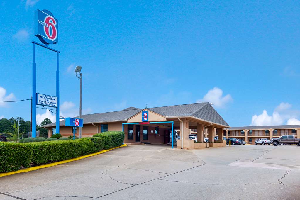 Motel 6 Marshall TX - featured photo
