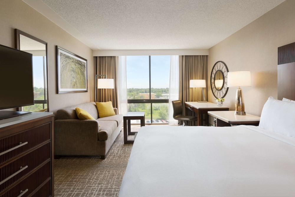 Hilton Fort Collins - photo 22