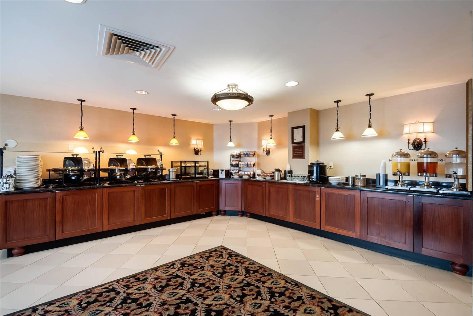 Arlington Court Suites a Clarion Collection Hotel - photo 69