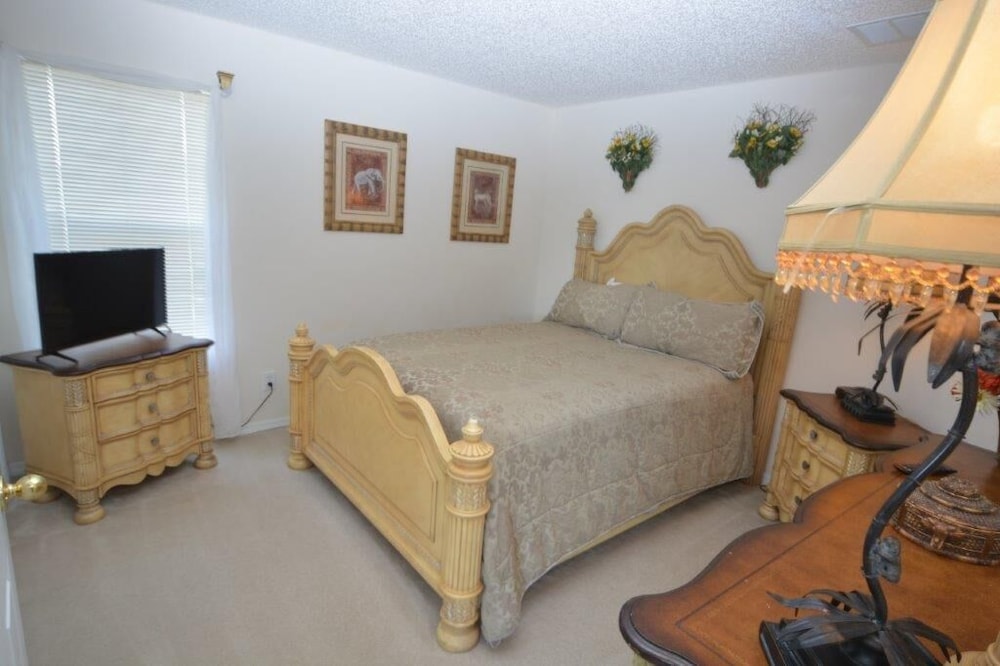 Huge 6 bed Emerald Is Resort Elite Vacation Homes - photo 3