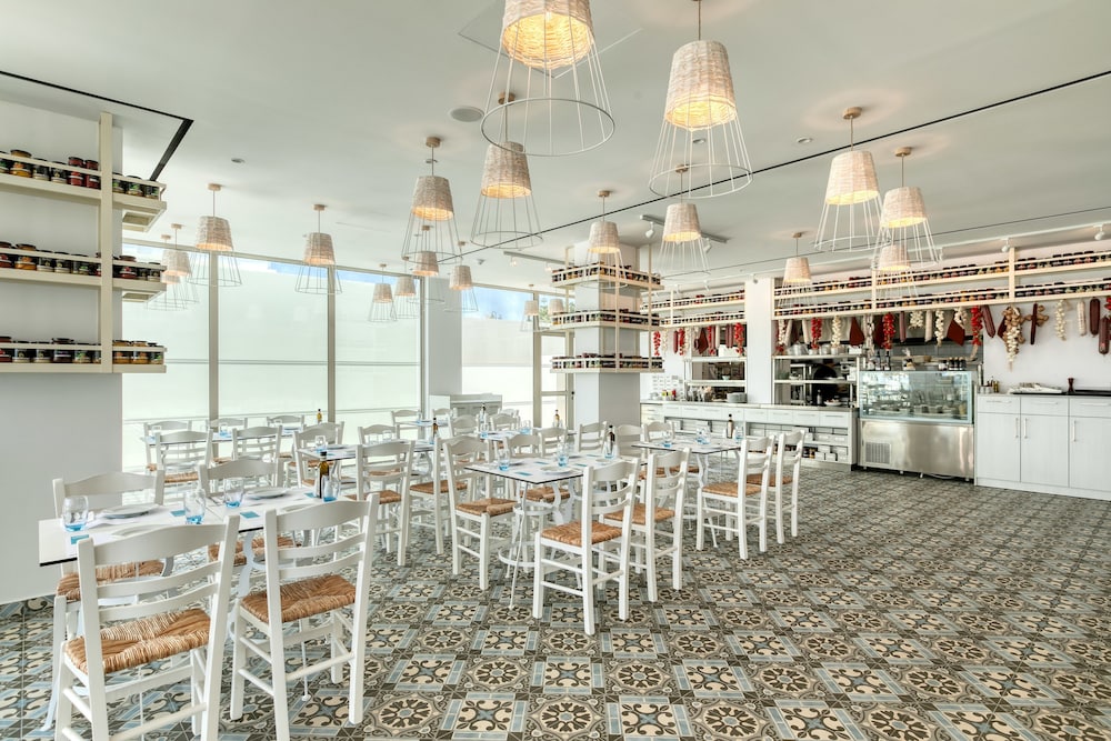 מזון ומשקאות