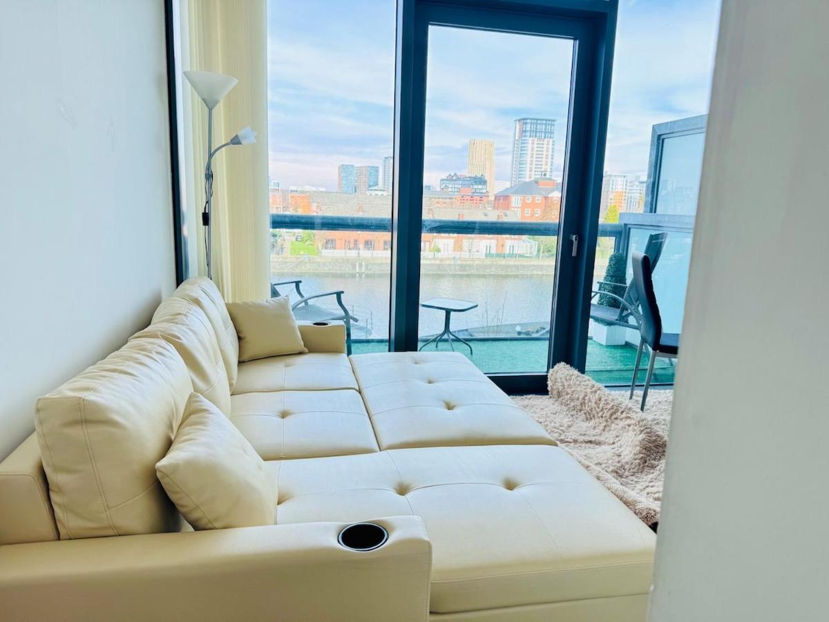Salford Serenity Apartment Near Clippers Quay — 4-Star Luxury Hotel in Salford, United Kingdom