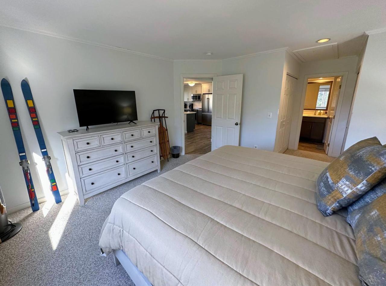 F7 Comfortable golf course townhouse within walking distance of Mount Washington Hotel - photo 17