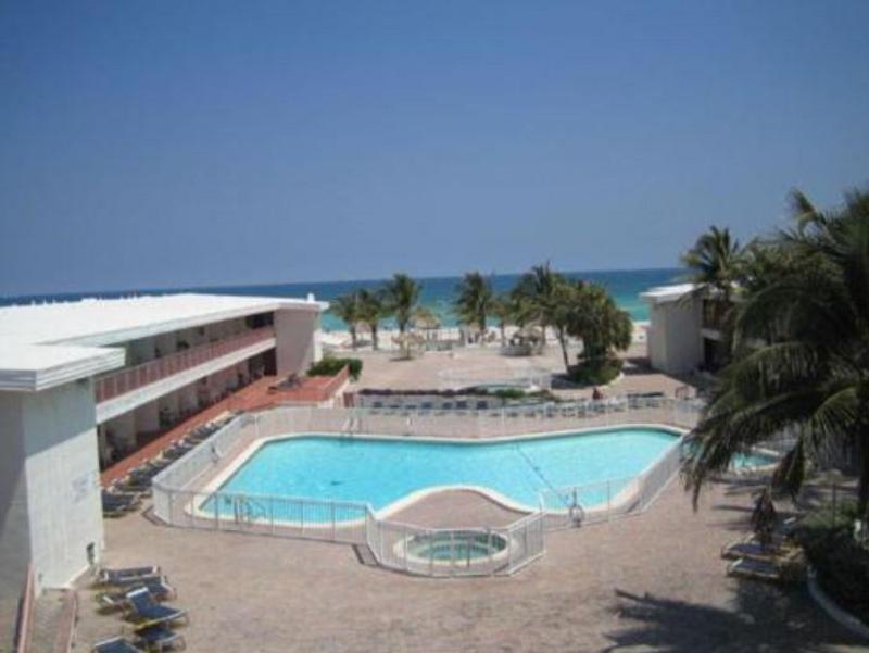 Sahara Beach Club - photo 9