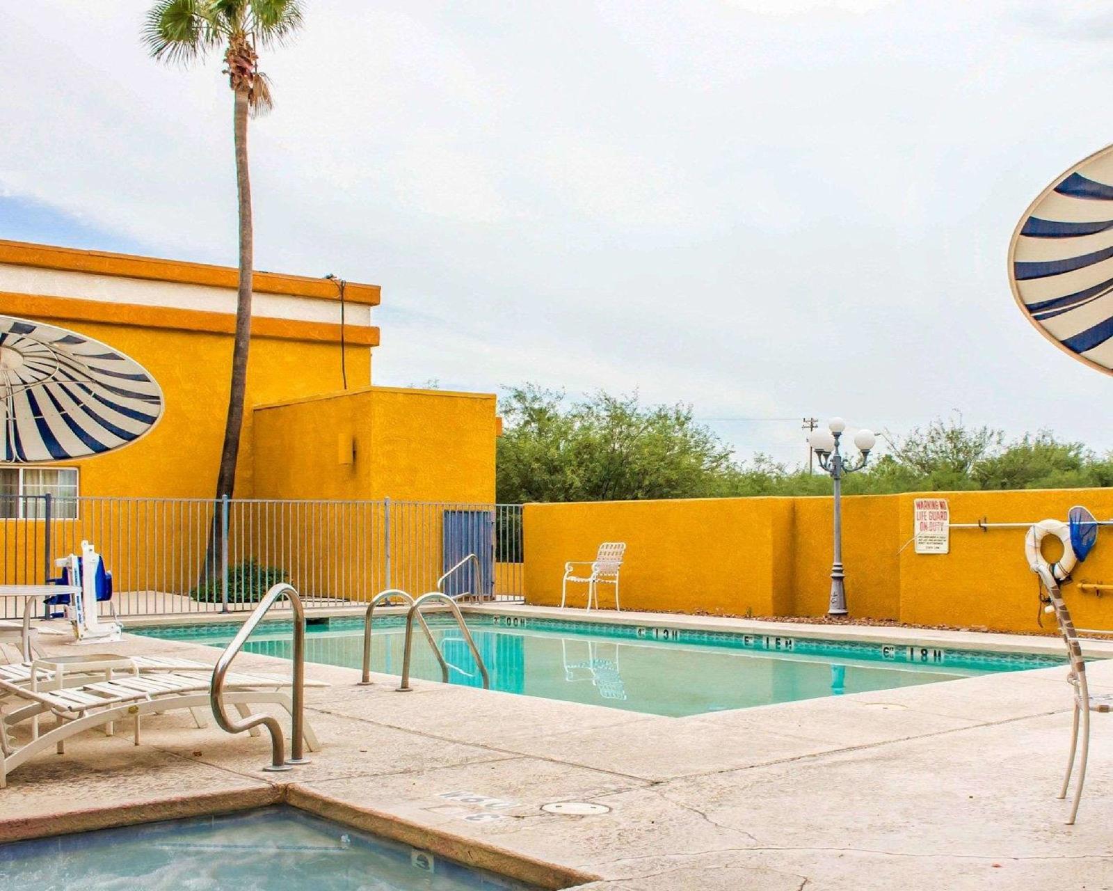Motel 6 Tucson AZ Airport Kino Sports Complex - photo 6