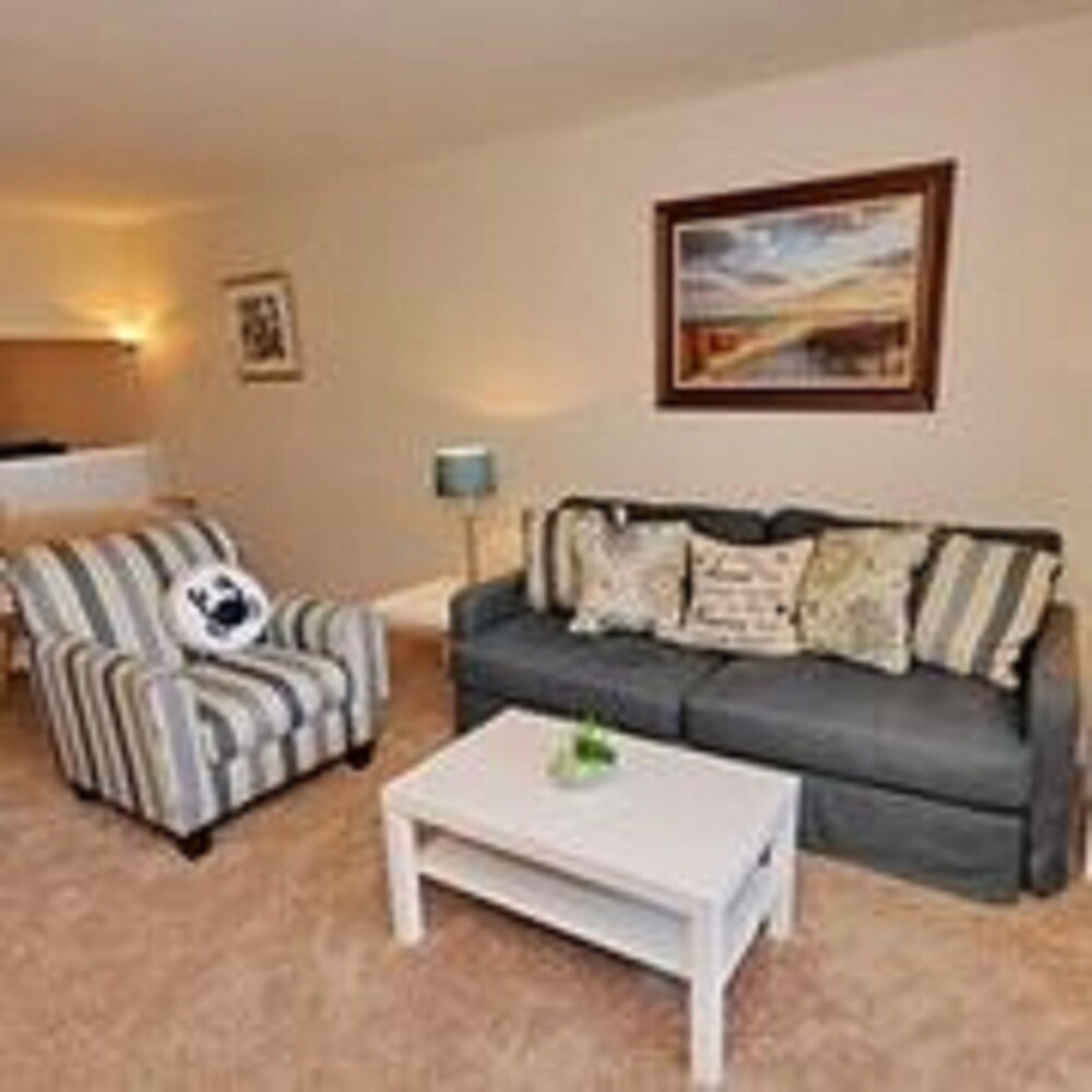 Holiday Towers by Elliott Beach Rentals - photo 12