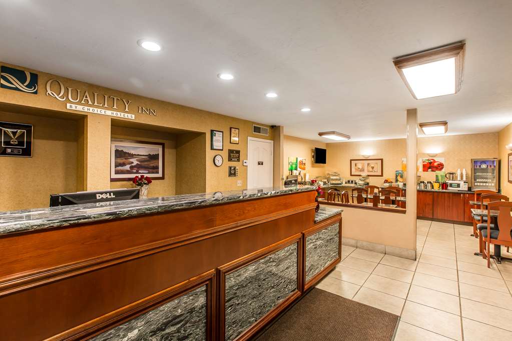 Quality Inn Near China Lake Naval Station - photo 10