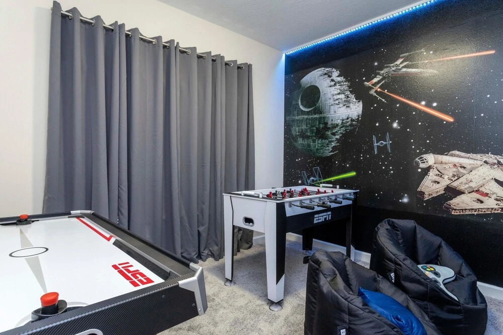 4BR Luxury Pool Game Room Disney Nearby Sleeps 12 - featured photo