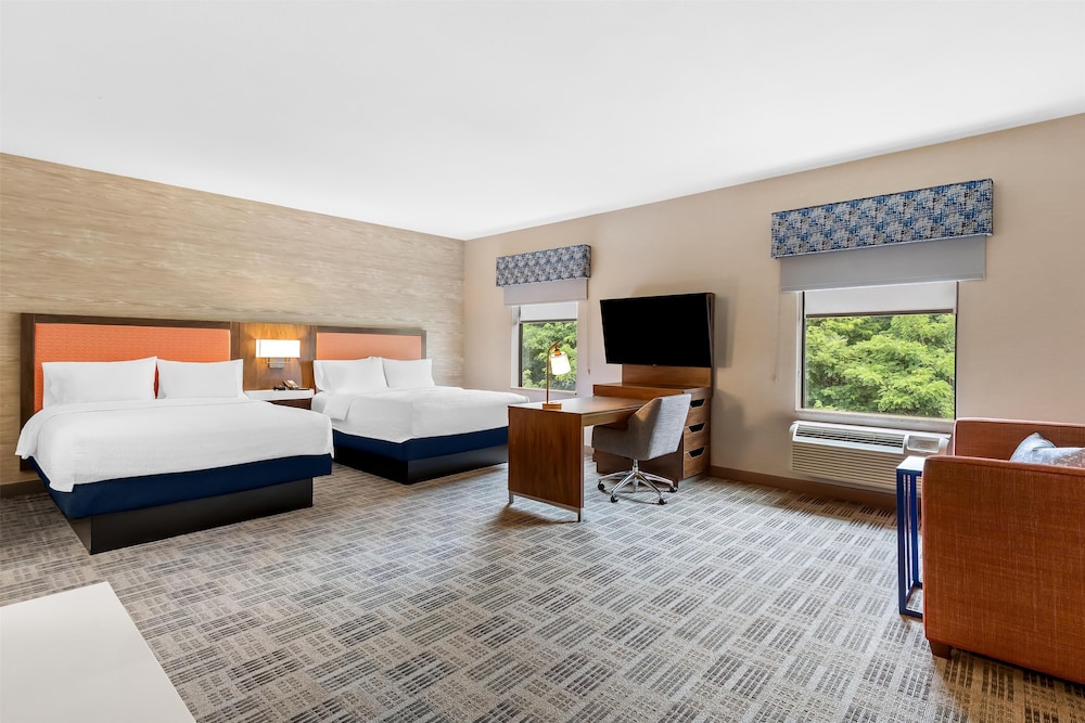 Hampton Inn & Suites Grove City - photo 24