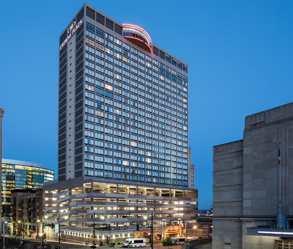 Crowne Plaza Kansas City Downtown by IHG - photo 62