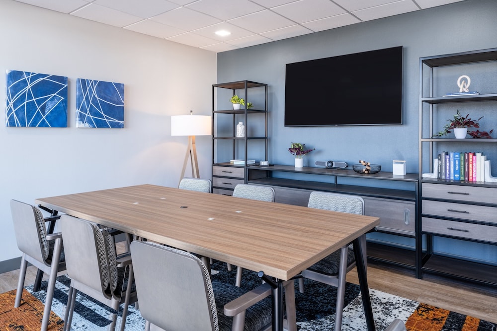 Atwell Suites Austin Airport by IHG - photo 78