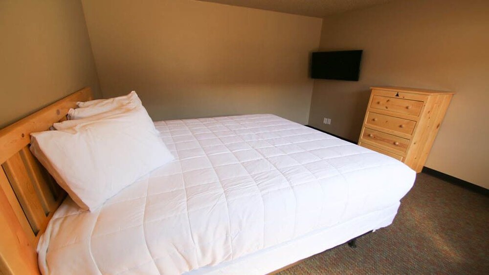 Woodside Dells Hotel & Suites - photo 8