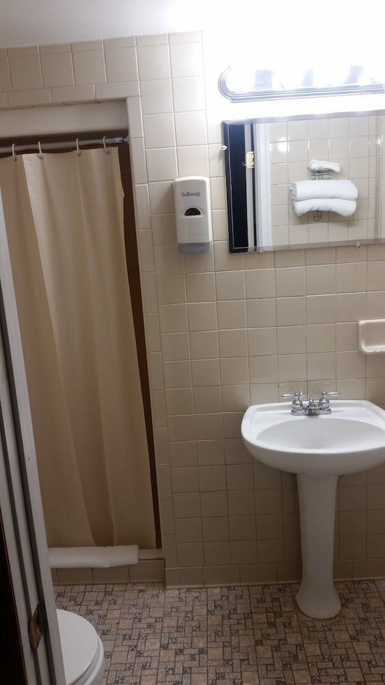 Towne Inn of Fishkill - photo 4