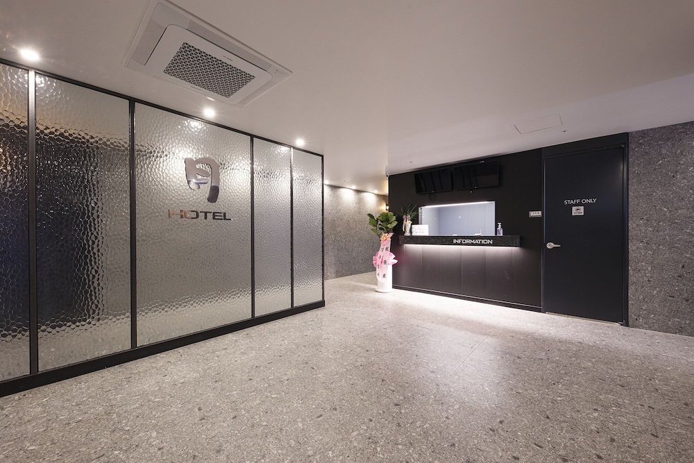 Wall Hotel Cheonan Cheongsu in Cheonan, South Korea