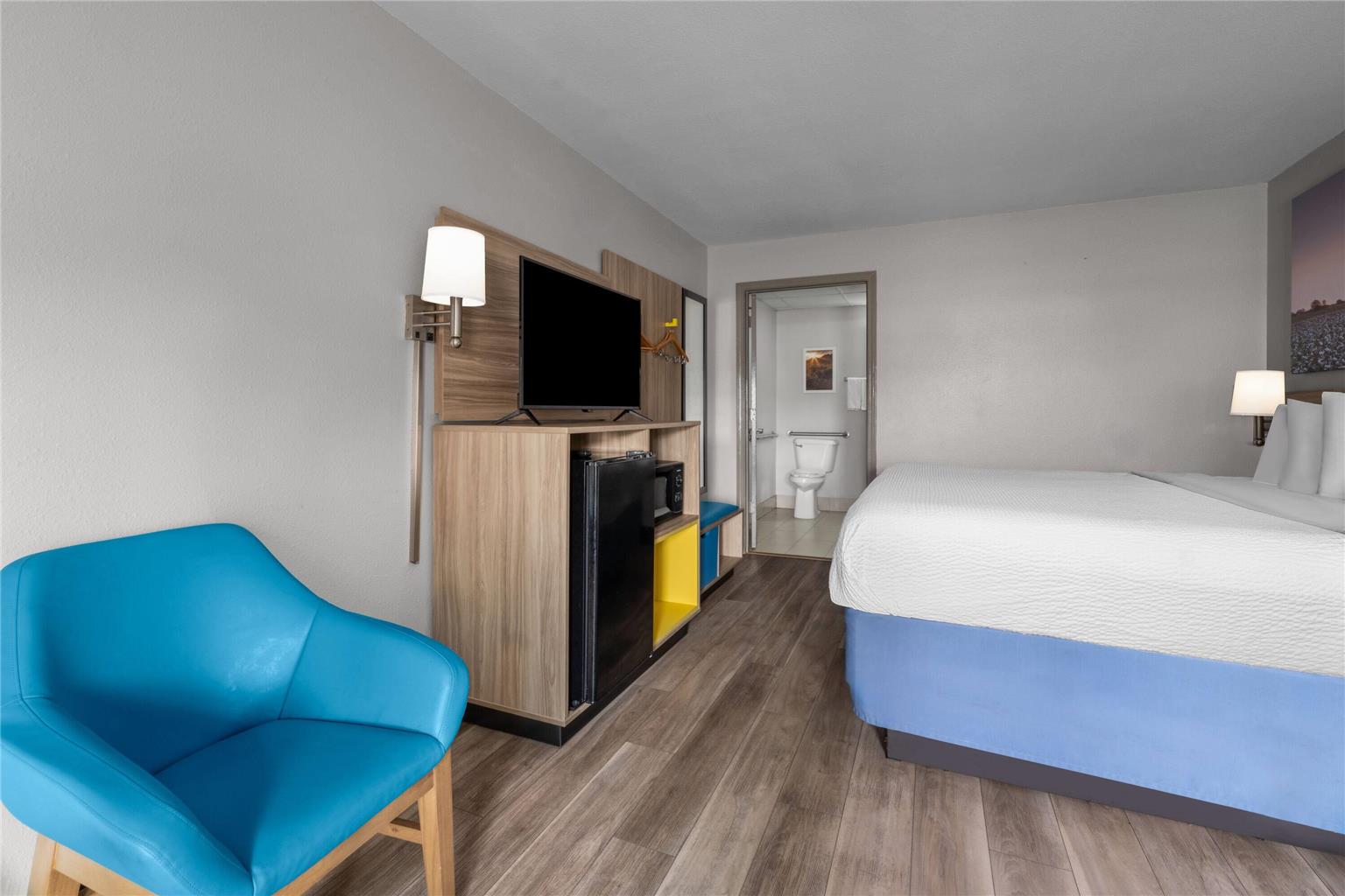 Days Inn by Wyndham Alma - photo 20