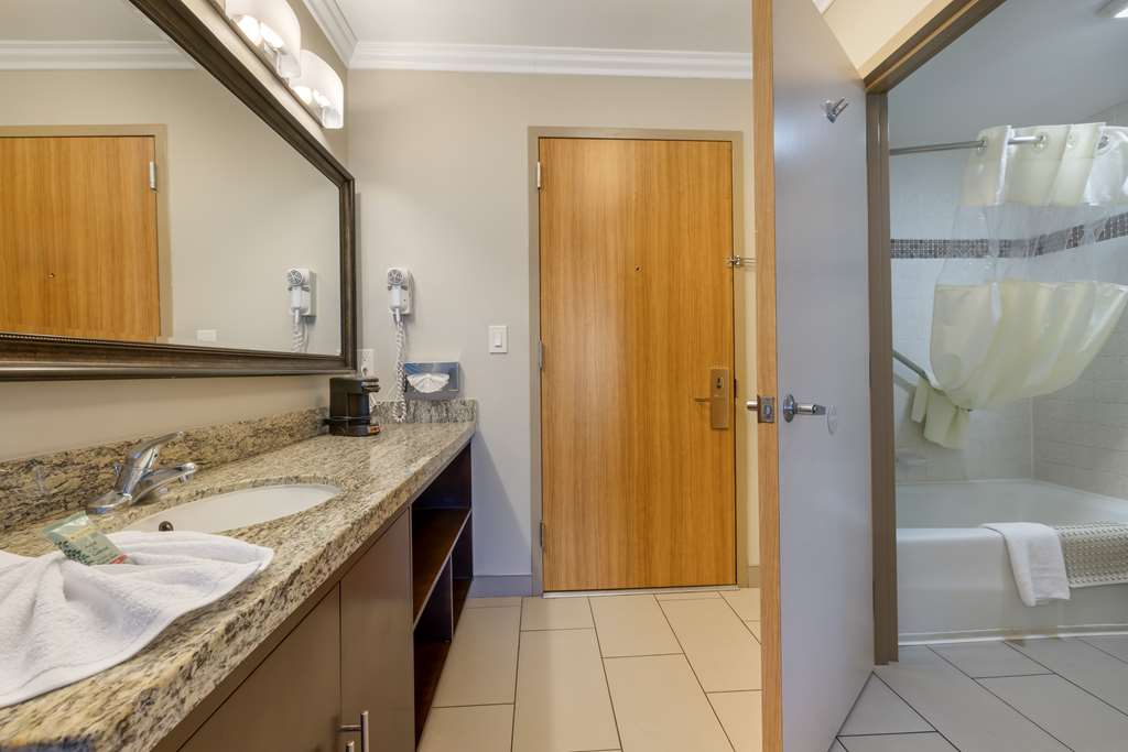Best Western Los Angeles Worldport Hotel - photo 24