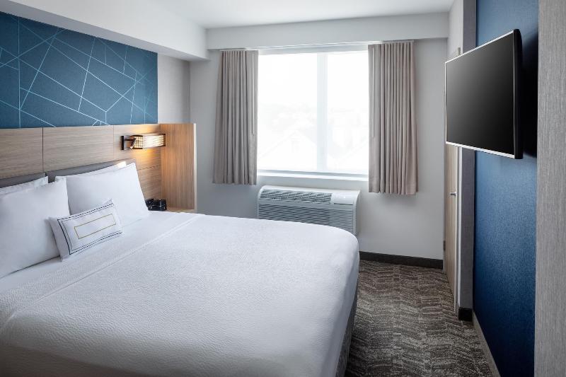 SpringHill Suites by Marriott New York JFK Airport Jamaica - photo 26