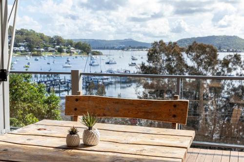 Bay and Beachside Family Retreat in Unknown City, Australia