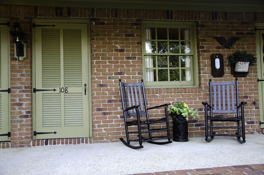 Hillwinds Inn - photo 30