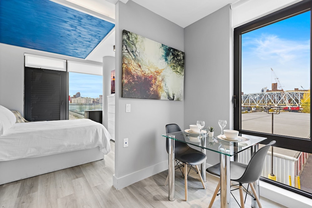 Global Luxury Suites at The Arches - photo 48