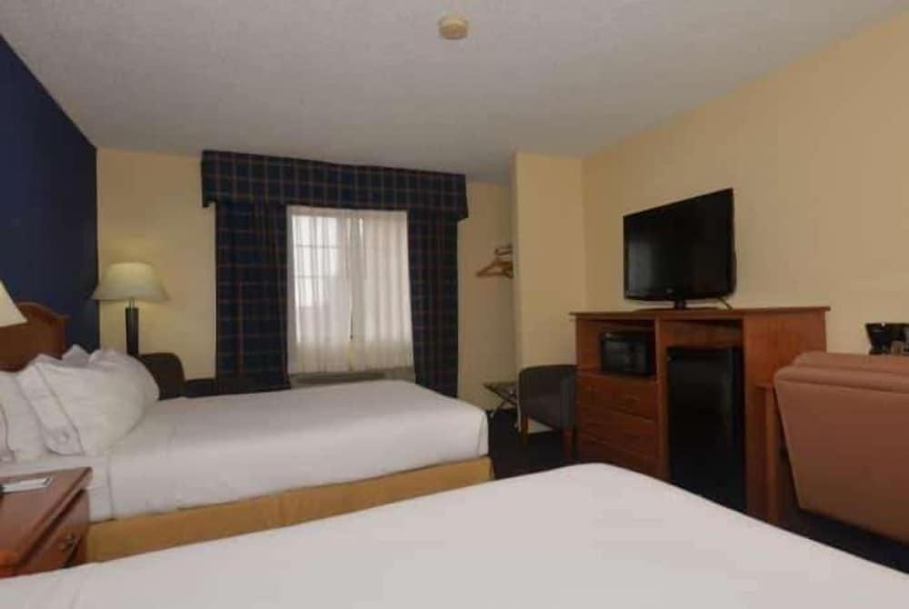 Ramada by Wyndham Santa Fe - photo 4