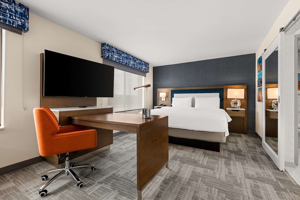 Hampton Inn and Suites Bessemer Birmingham - photo 6