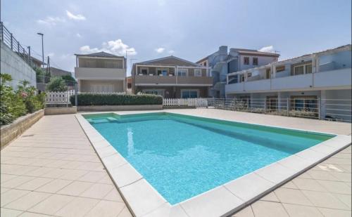 Casa Vacanze Paola Sardegna — 4-Star Luxury Hotel in Viddalba, Italy