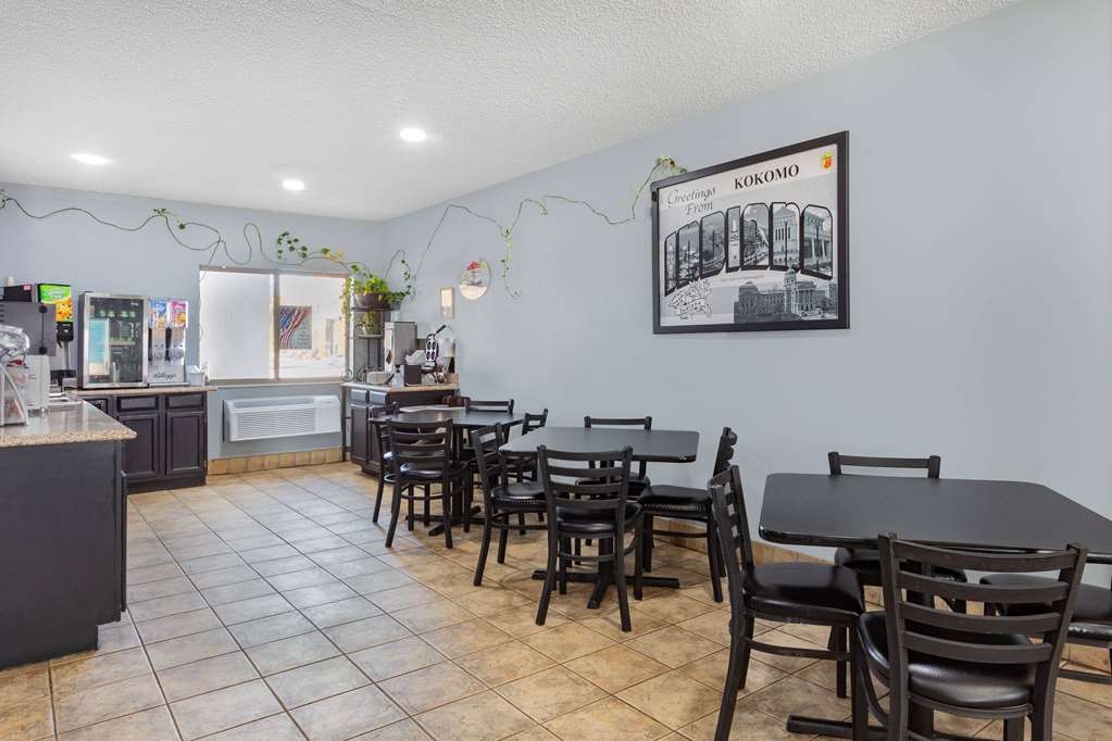 Super 8 by Wyndham Kokomo - photo 23