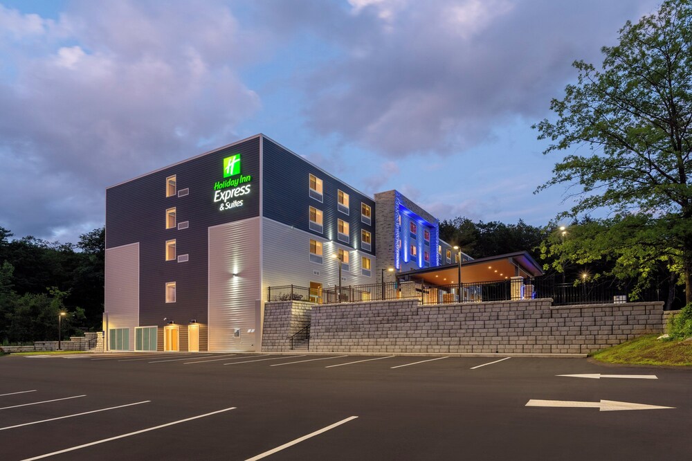 Holiday Inn Exp Stes Berkshires By Ihg - photo 44