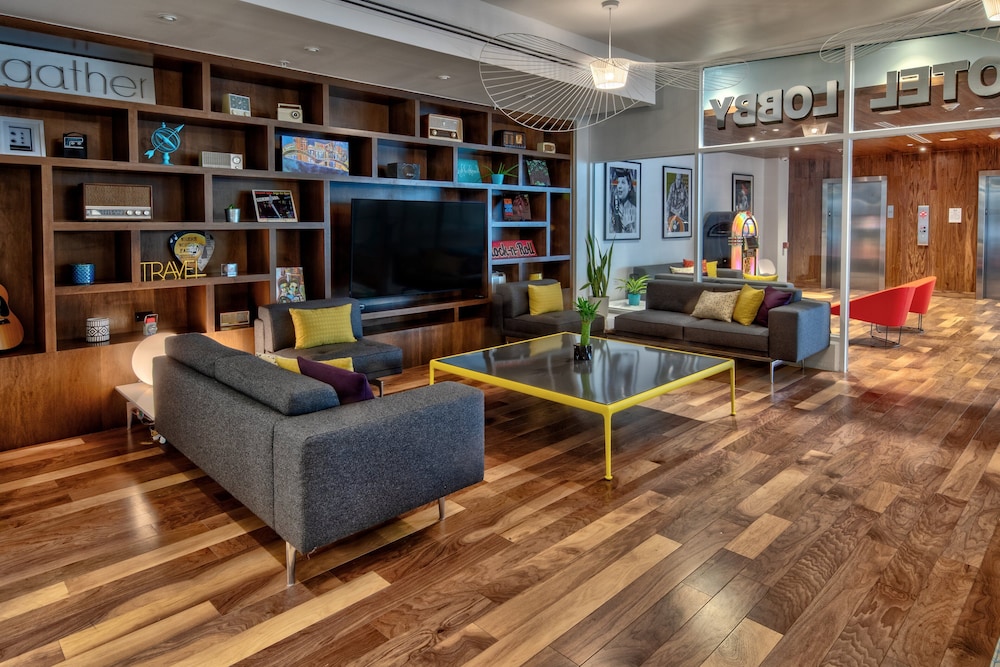 Hotel Indigo Memphis Downtown by IHG - photo 7