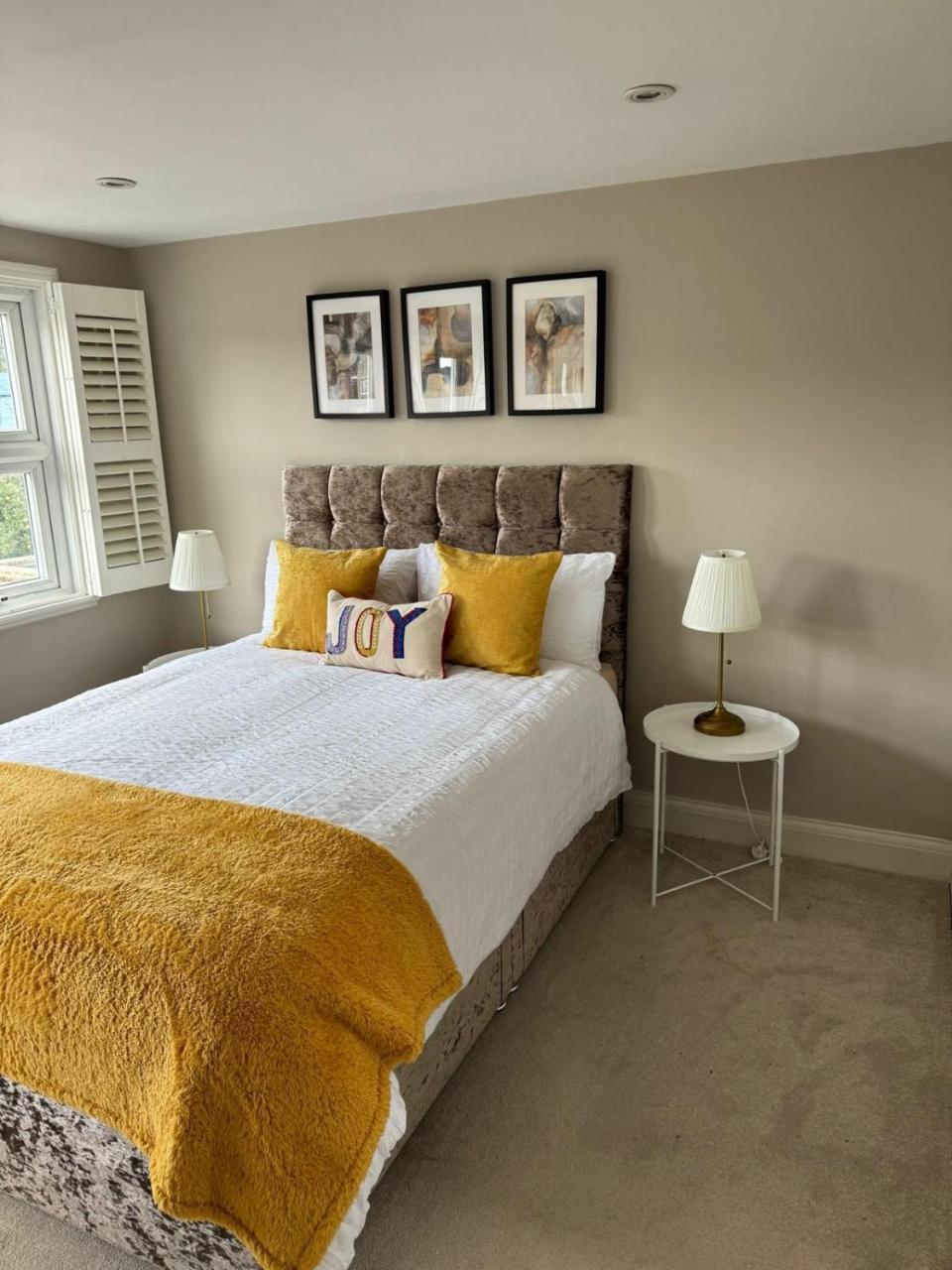 Brentford Guest Rooms — hotel in Brentford