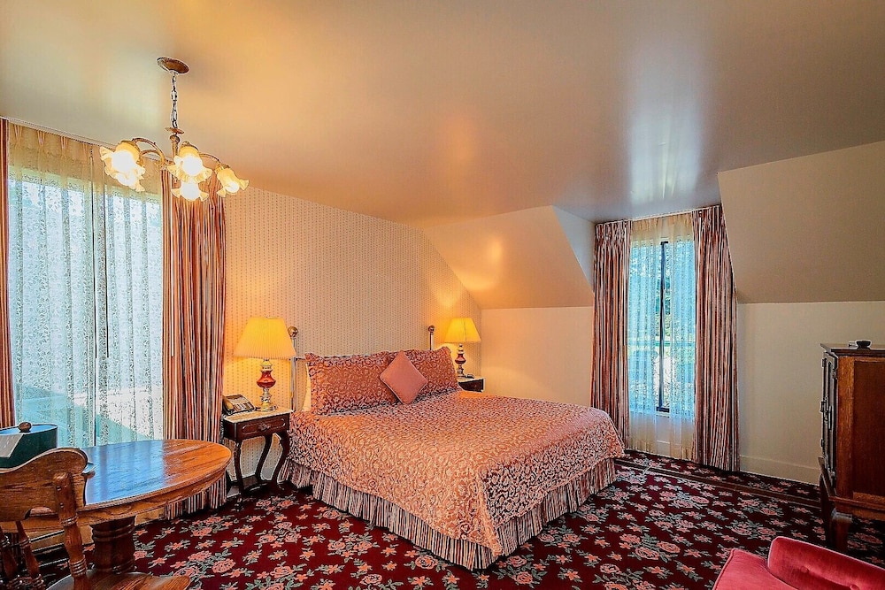 Hill House Inn - photo 4