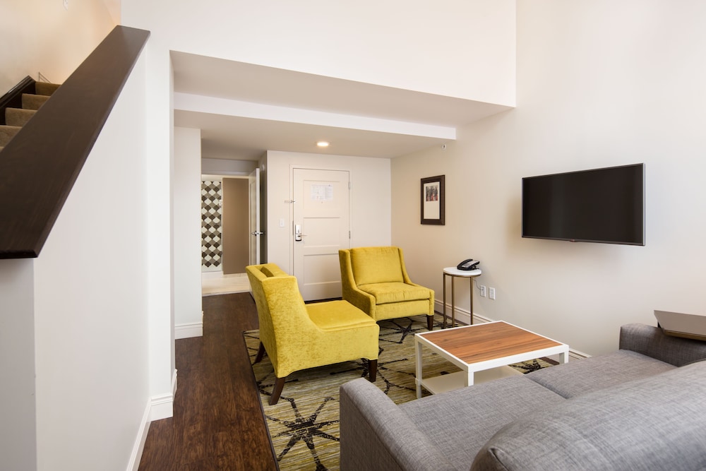 Hotel Indigo Baltimore Downtown by IHG - photo 9