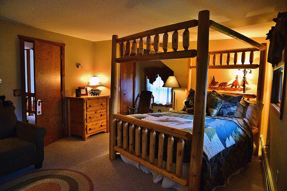 Bear Lodges & 131 Main Street — hotel in Wellsboro