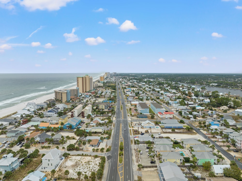 Sago by the Sea: 2 bed 2.5 bath Retreat Steps From the Beach Sleeps 7 - photo 65