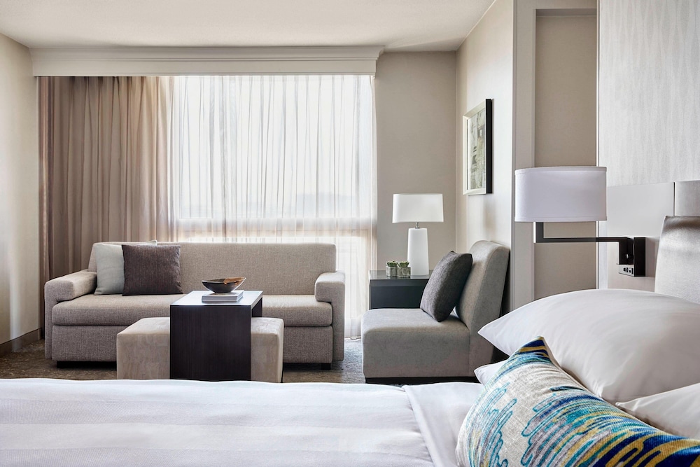 Los Angeles Airport Marriott - photo 6