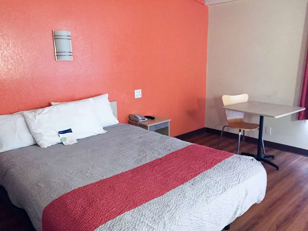 Motel 6 Warwick RI Providence Airport I 95 - photo 8