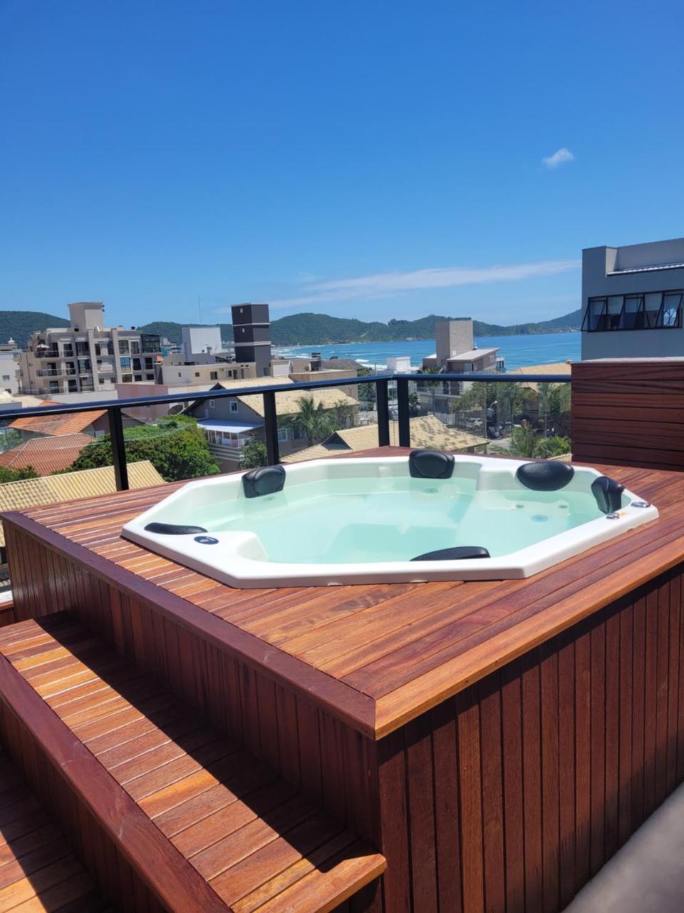 Incrível Duplex Com Jacuzzi Próximo Ao Mar 3 Suítes Apt 408