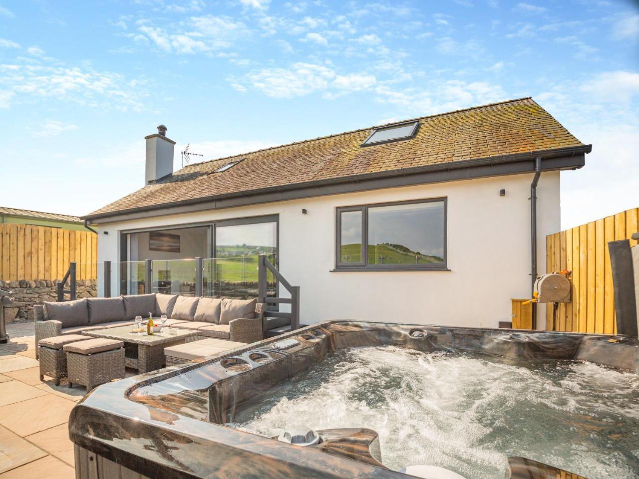Goppa - carbon neutral hotel in Llanfair