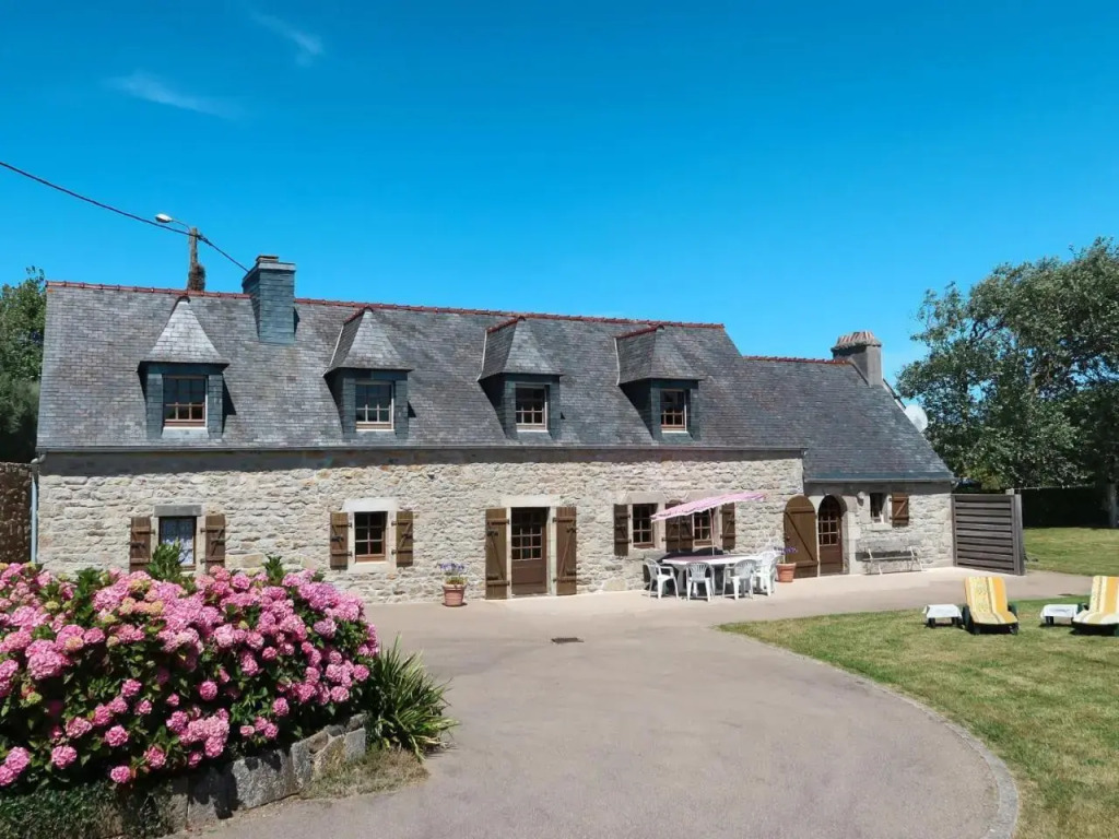 Holiday Home Ker Iliav by Interhome — 4-Star Luxury Hotel in Plouescat, France