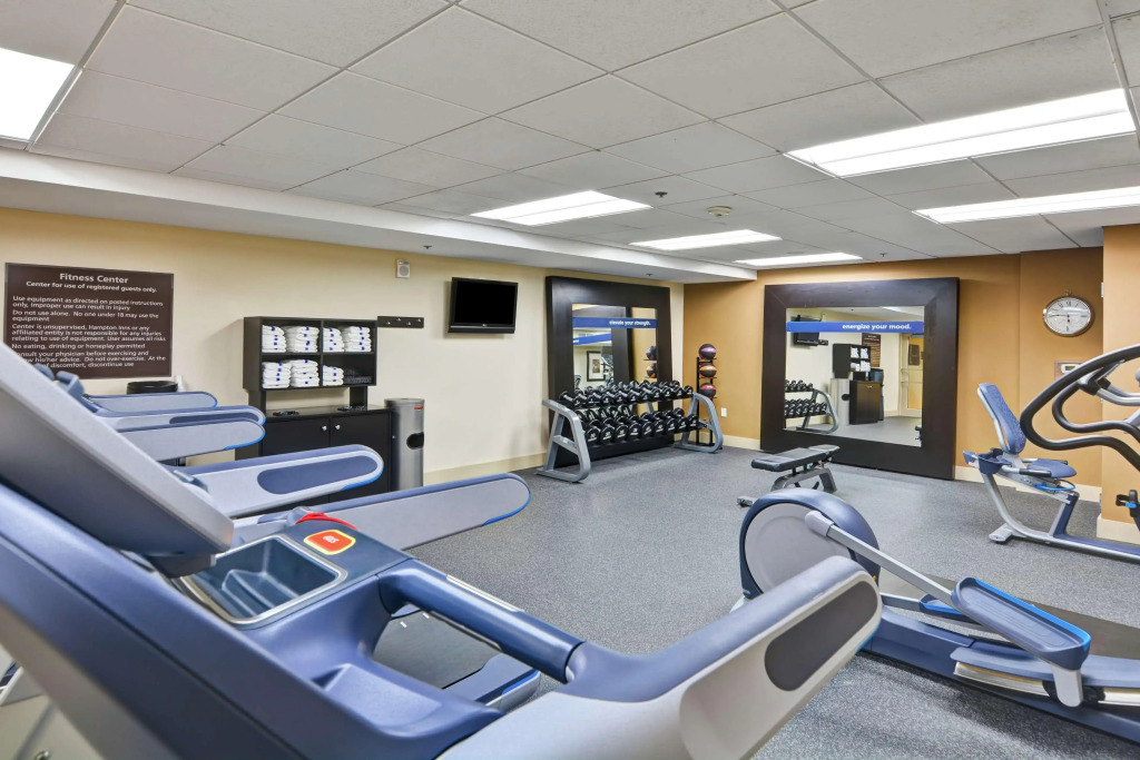 Hampton Inn Silver Spring - photo 16