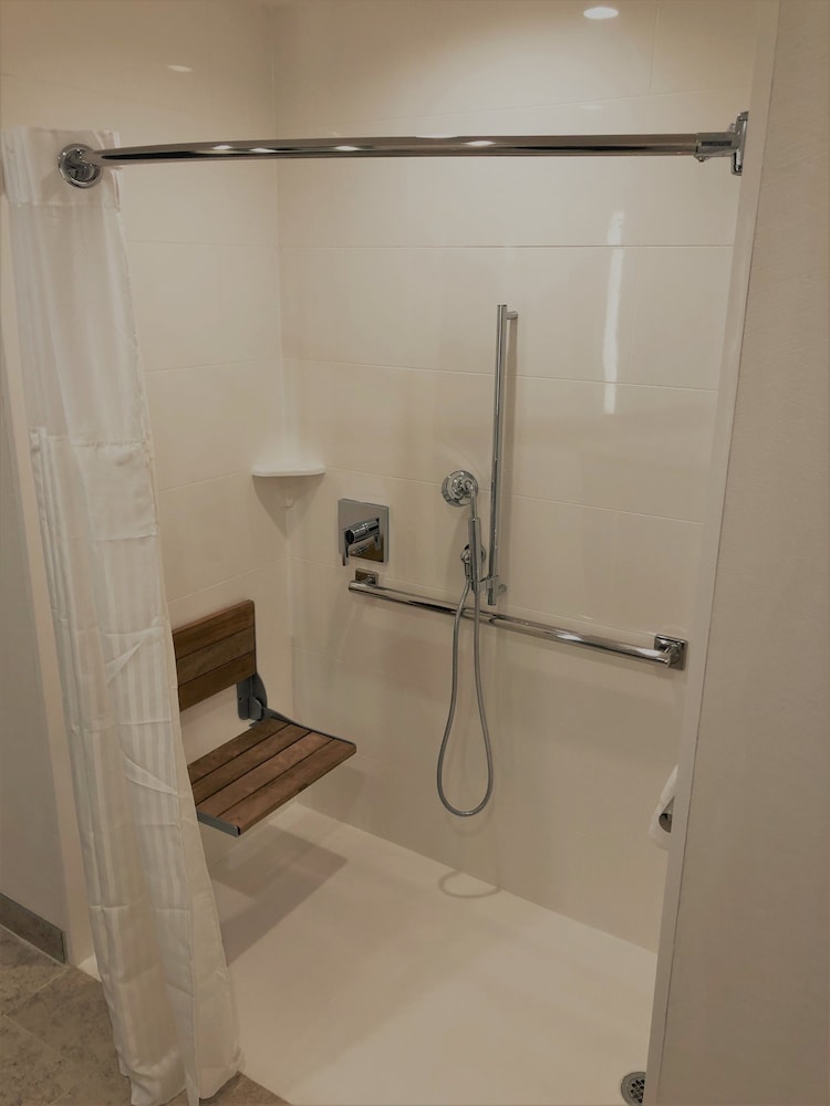 Hilton Garden Inn West Palm Beach I95 Outlets - photo 20