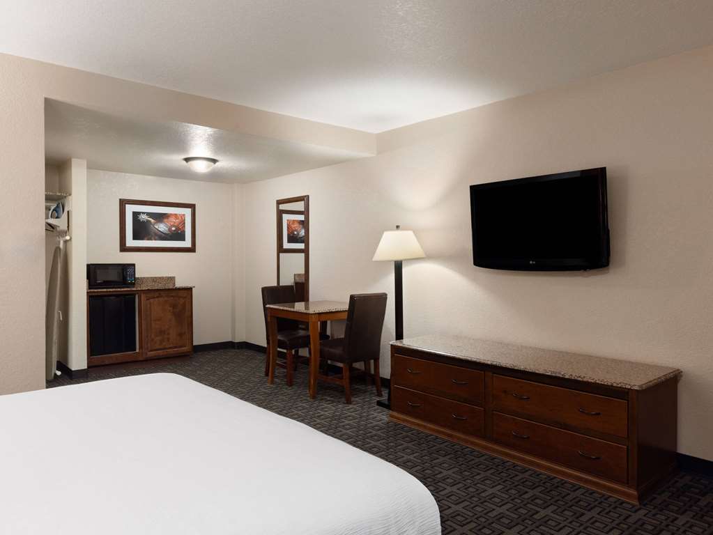 Ramada by Wyndham Elko Hotel at Stockmen's Casino - photo 36